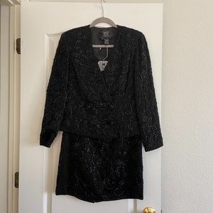 Carmen Marc Valvo beaded suit